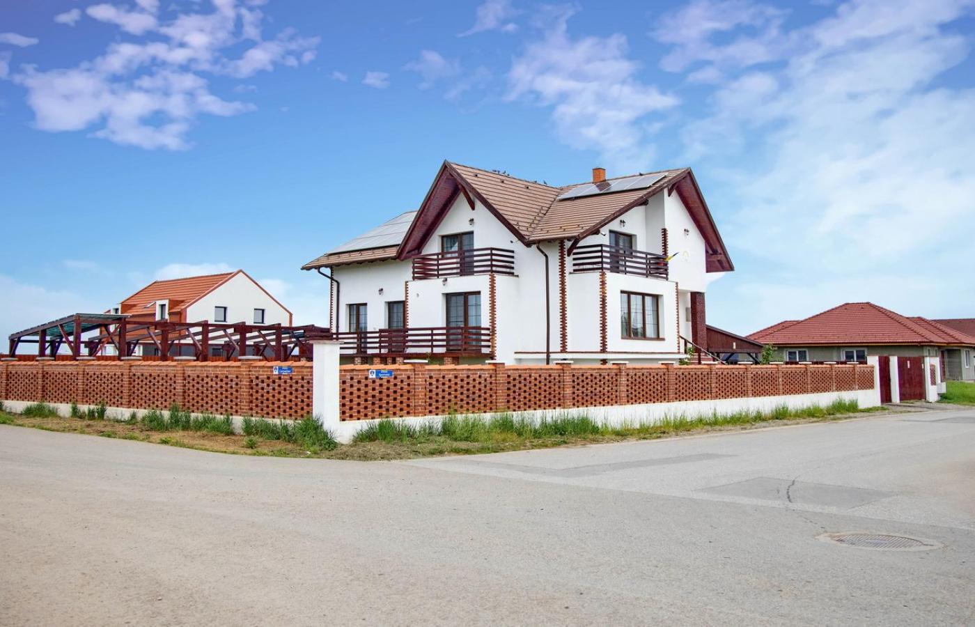 Vila Sol Prejmer Ngoại thất bức ảnh